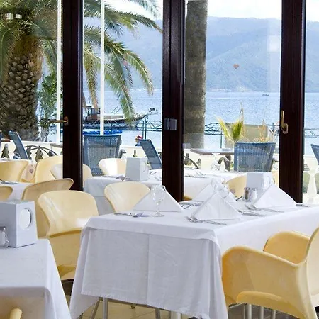 Отель Bliss Beach Hotel