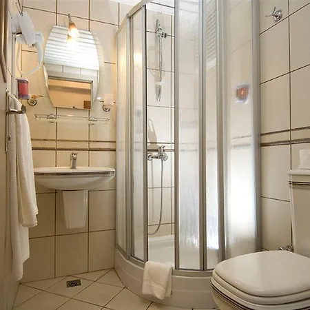 Yuzbasi マルマリス