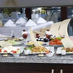 Отель Yuzbasi