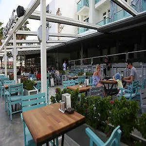 Yuzbasi Hotel 3*