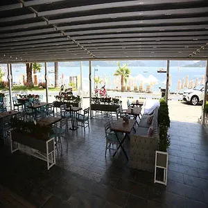 Hotel Bliss Beach Hotel 3*