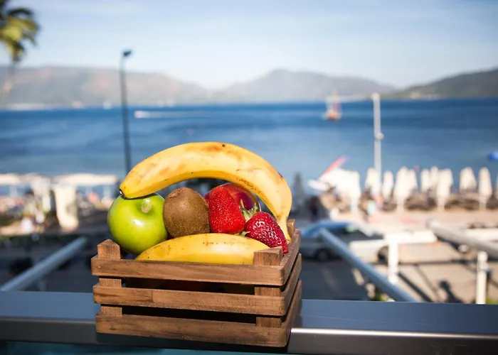 Yuzbasi מרמריס