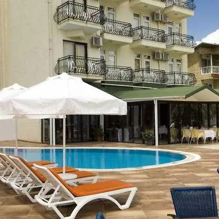 Yuzbasi Hotel 3*