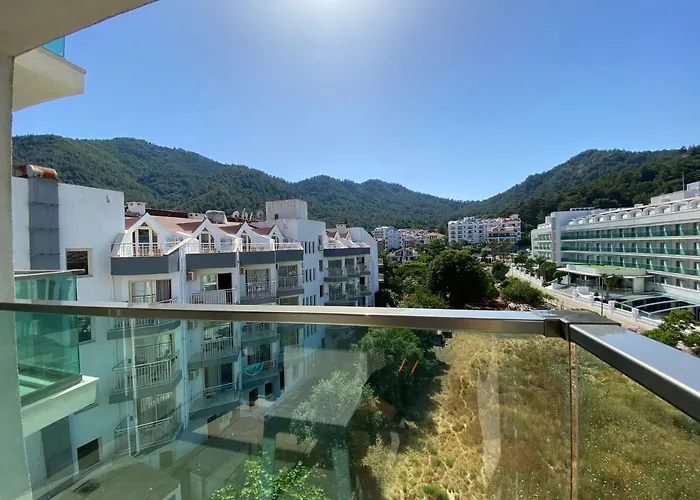 Yuzbasi Ξενοδοχείο Μαρμαρίς