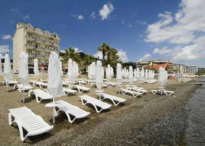 Yuzbasi Ξενοδοχείο 3*